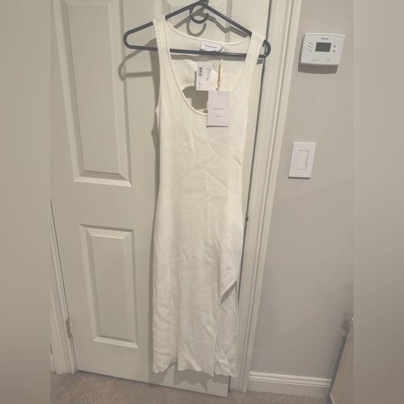 NWT SIGNIFICANT OTHER VENETIA OPEN-BACK RIB KNIT MIDI DRESS - Picture 2 of 5